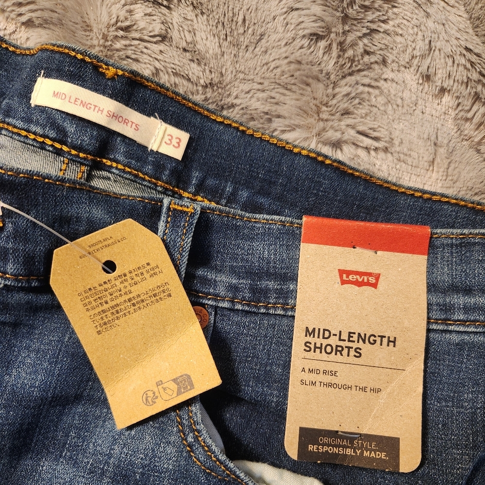 Levi's Women's Blue Denim Shorts - Picture 2 of 3